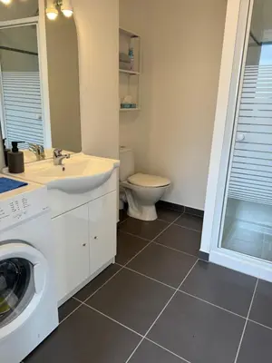 Salle de bains dans l'établissement 3 - A proximité du Zénith - Sud 3 - Parc Expo