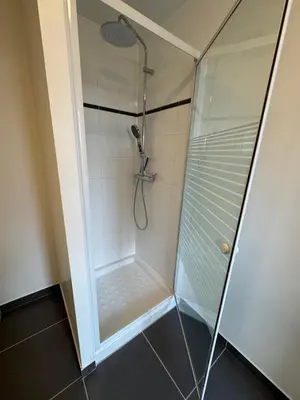 Salle de bains dans l'établissement 3 - A proximité du Zénith - Sud 3 - Parc Expo