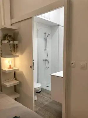 Salle de bains dans l'établissement St Aubin Gare - Appartement cosy proche commerces