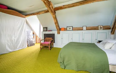 Un ou plusieurs lits dans un hébergement de l'établissement Magnifique Maison Avec Piscine