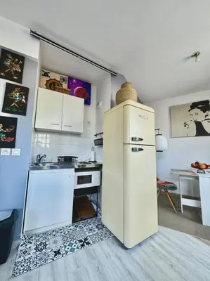 Cuisine ou kitchenette dans l'établissement Tranquillité à 30 min de Paris