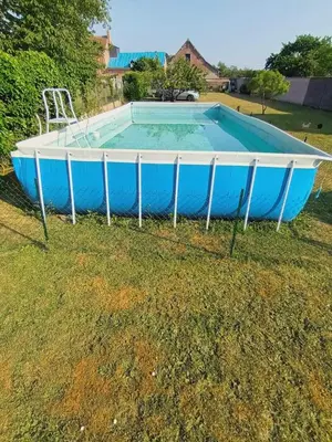 Piscine de l'établissement Gîte l'Olivier ou située à proximité