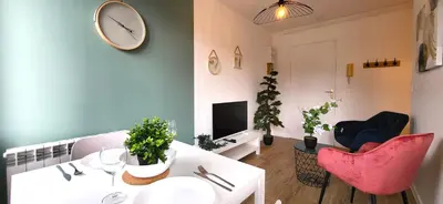 Télévision ou salle de divertissement dans l'établissement Oxygen - Lumineux deux-pièces à 20min de Rouen