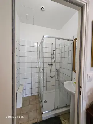 Salle de bains dans l'établissement Appartement GIVERNY