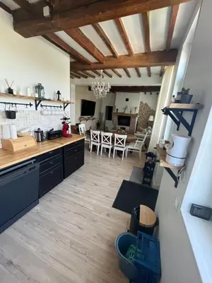 Cuisine ou kitchenette dans l'établissement Maison Normandie