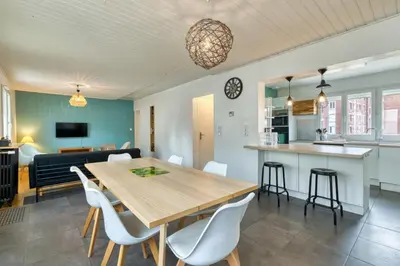 Cuisine ou kitchenette dans l'établissement Céline - Belle Maison moderne
