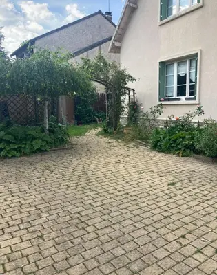 Jardin de l'établissement Studio à louer style loft