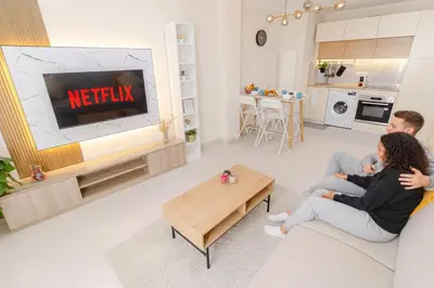 Télévision ou salle de divertissement dans l'établissement La cosy - Moderne - Pro ou couple av Enfants - Entrer autonome -Les Bonn'appartts-sur-Seine