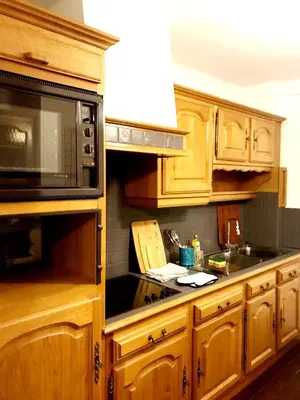 Cuisine ou kitchenette dans l'établissement Appartement meublé Hypercentre Beauvais - 1h de Paris