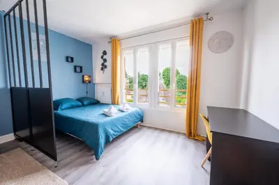 Un ou plusieurs lits dans un hébergement de l'établissement Le Studio du commandant