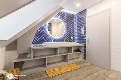 Salle de bains dans l'établissement Villa du Vieux Château