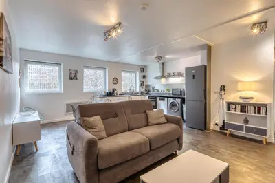 Cuisine ou kitchenette dans l'établissement L'Amiral - 6 pers-Parking gratuit- Fibre-spacieux
