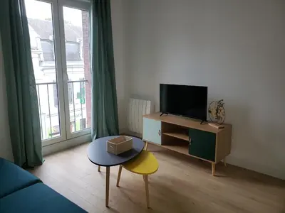 Télévision ou salle de divertissement dans l'établissement Appartement chez Virginie et Freddy
