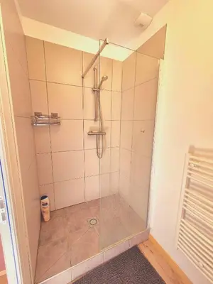 Salle de bains dans l'établissement Sherlock Home
