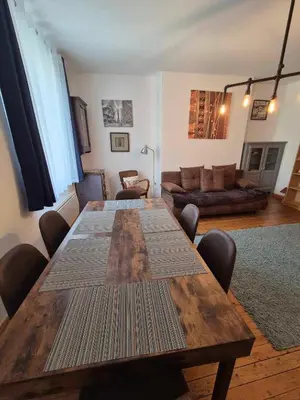 Coin salon dans l'établissement Sherlock Home