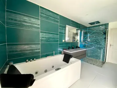 Salle de bains dans l'établissement Villa DIANE