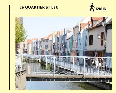 Plan de l'établissement Plein centre, Parking privé et securisé hors SUV , 1 lit et 1 couchage d'appoint pour enfant