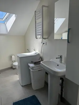 Salle de bains dans l'établissement Studio agréable proche CHU