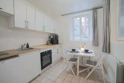 Cuisine ou kitchenette dans l'établissement Charmant appartement en duplex au coeur de Rouen