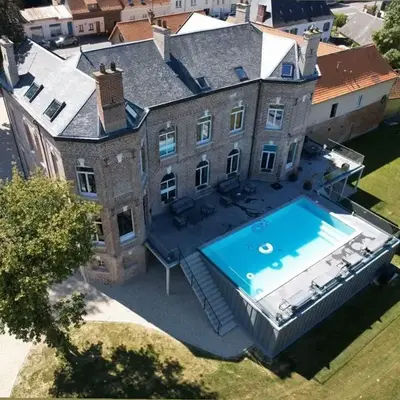 Aura Castle