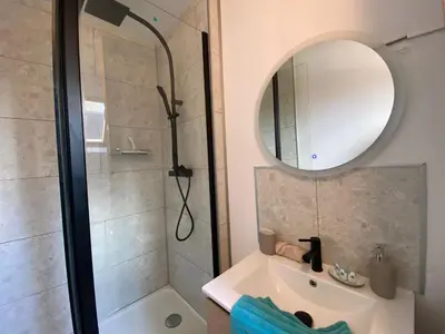 Salle de bains dans l'établissement L'Écrin de Verdure -334