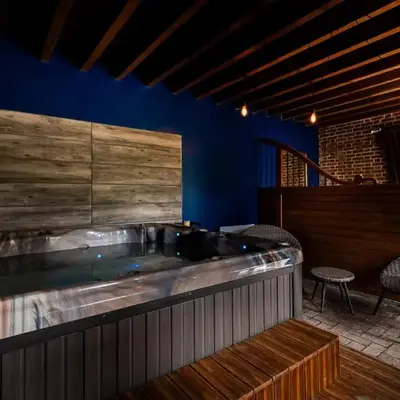 OZ LOVE ROOM JACUZZI privatif