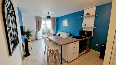 Cuisine ou kitchenette dans l'établissement Le Nautilus