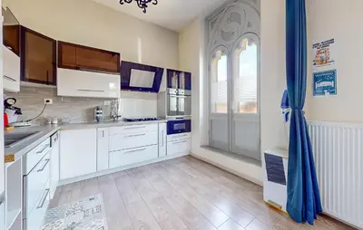 Cuisine ou kitchenette dans l'établissement Stunning Home In Arques La Bataille Arq