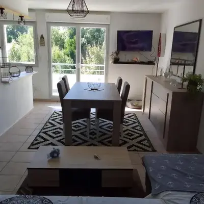 Les baigneurs apt très calme 2 chambres 58 m2 parking privé et balcon
