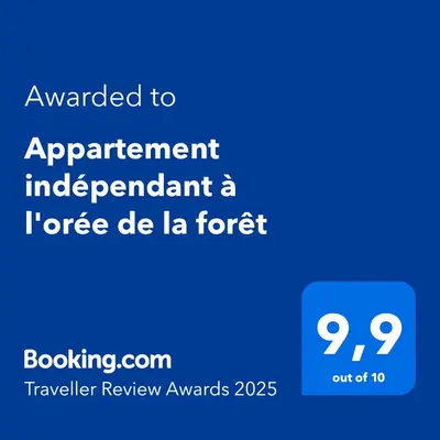 Certificat, récompense, panneau ou autre document affiché dans l'établissement A l'orée de la forêt