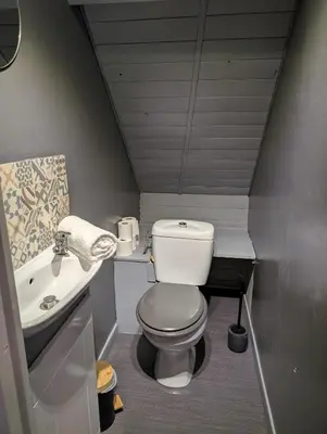 Salle de bains dans l'établissement Cosy Campagne