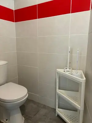 Salle de bains dans l'établissement Maison à Mantes la jolie