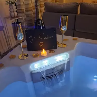 Loveroom - Les suites d'Élise - Gîte Agathe