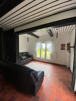 Coin salon dans l'établissement Calme Normand