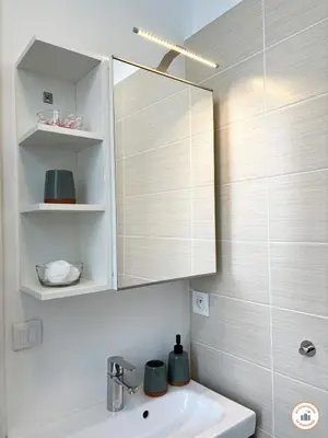 Salle de bains dans l'établissement Le Jeanne d'Arc - Place du Vieux Marché
