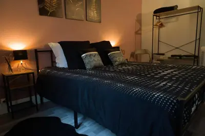 Un ou plusieurs lits dans un hébergement de l'établissement Le Beauregard, Hyper Centre de Beauvais, 2 Chambres