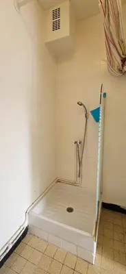 Salle de bains dans l'établissement Roosevelt