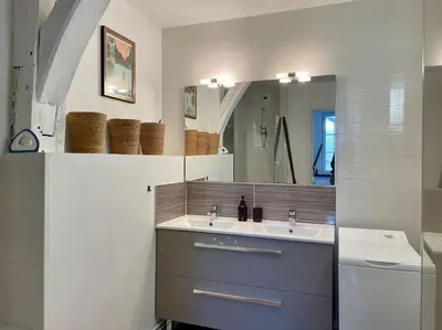 Salle de bains dans l'établissement Rouen Centre Historique - Au cœur de la Cathédrale