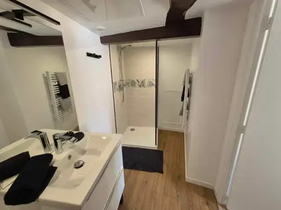 Salle de bains dans l'établissement La Villa Eudoise