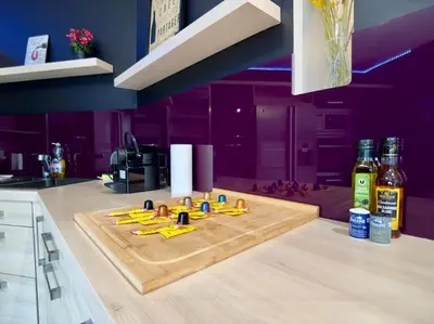Cuisine ou kitchenette dans l'établissement Amfreville la Mivoie - Villa Belle vue - Piscine