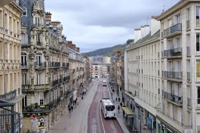 Vue générale sur Rouen ou vue de la ville depuis l'appartement
