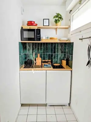 Cuisine ou kitchenette dans l'établissement Spacieux studio - Au pied de la gare Cergy-le-Haut