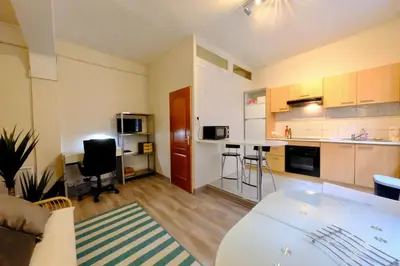 Cuisine ou kitchenette dans l'établissement Rouen Saint Romain - Chez Solange