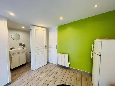 Cuisine ou kitchenette dans l'établissement Studio T2 proche Jardin de Plantes Rouen