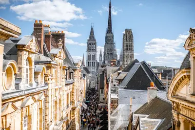 Vue générale sur Saint-Sever ou vue de la ville depuis l'appartement