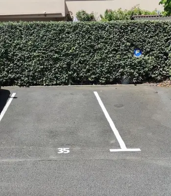 Plan de l'établissement Appartement de 51 m2 avec jardin de 51 m2, parking privé