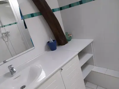 Salle de bains dans l'établissement Halte-jardin du hâvre