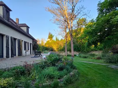 Jardin de l'établissement Le cinq, au coeur du Vexin