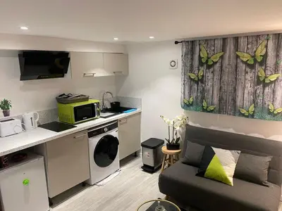 Cuisine ou kitchenette dans l'établissement Auxilia Home