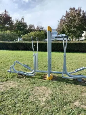 Plan de l'établissement Le Domaine Réservé , parking et écrin de verdure